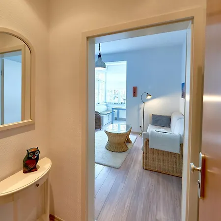 Haus Metropol In - 9 * 宾茨